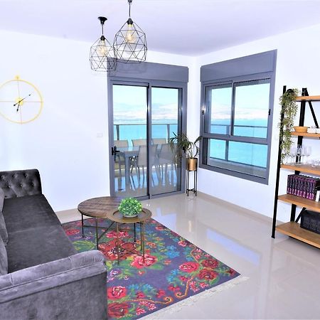 Yalarent Ariston Apartment & Penthouse Tiberias Exterior photo